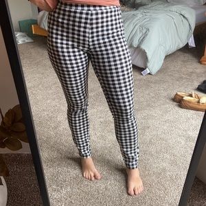 Black & white plaid leggings